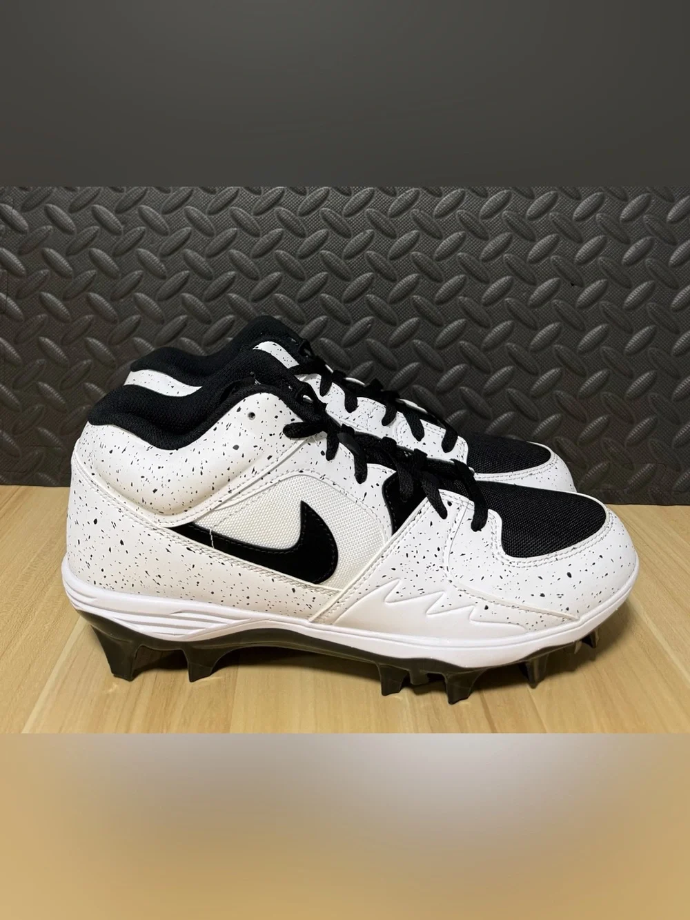 Jordan Stadium 90 Low TD White Speckle Football Cleats HQ0210-100 Mens Sizes